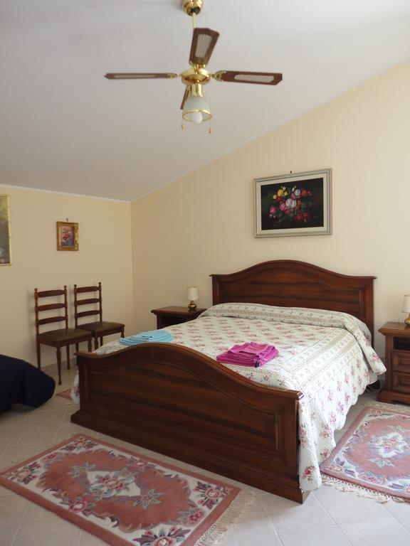 Appartement Casa Adriana à Penne Extérieur photo