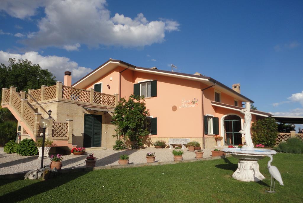 Appartement Casa Adriana à Penne Extérieur photo